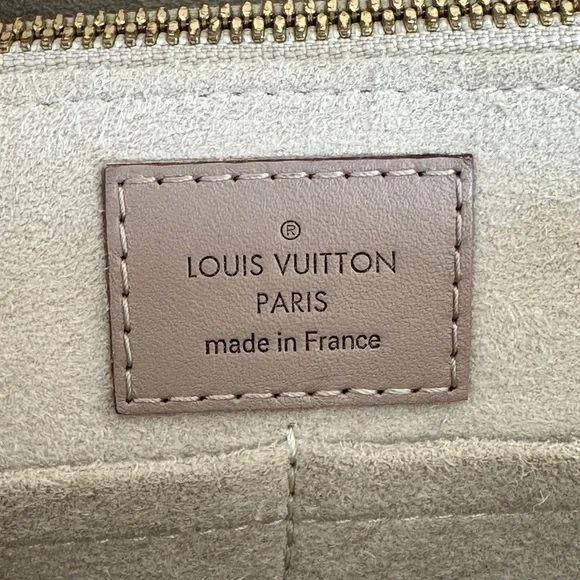 Cuir Plume Very Tote - Picture 10 of 16